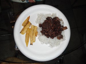 Black beans and rice with fried plantains